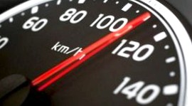 Водителям-новичкам могут запретить ездить быстрее 70 км/ч