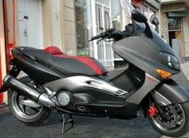 YAMAHA BLACK MAX - ЗАРЯЖЕННЫЙ СКУТЕР T-MAX