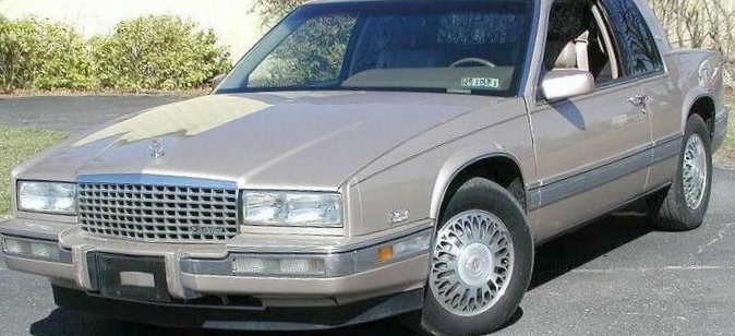 Cadillac brougham 1987 г.в.