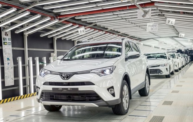 Кроссовер toyota rav4 начали выпускать в санкт-петербурге