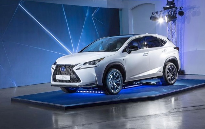 Lexus представил среднеразмерный кроссовер nx