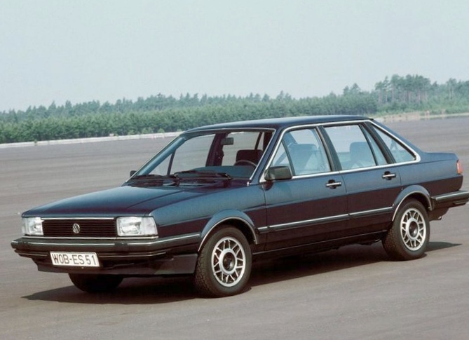 Отзыв об автомобиле volkswagen santana 1982 года выпуска