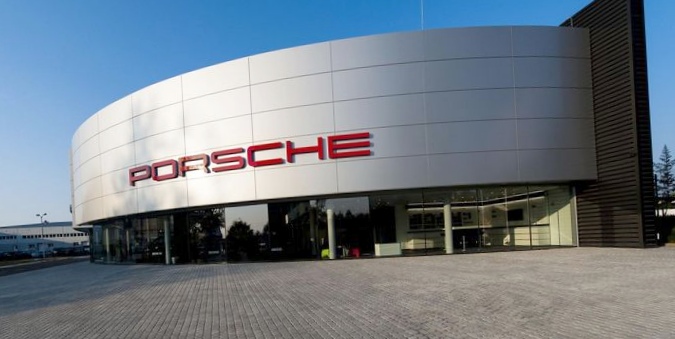 Во львове открылся официальный дилерский центр porsche